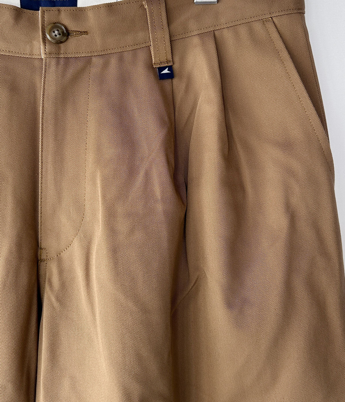 DESCENDANT/DC-3 ORGANIC COTTON TWILL TROUSERS (KhaKee)