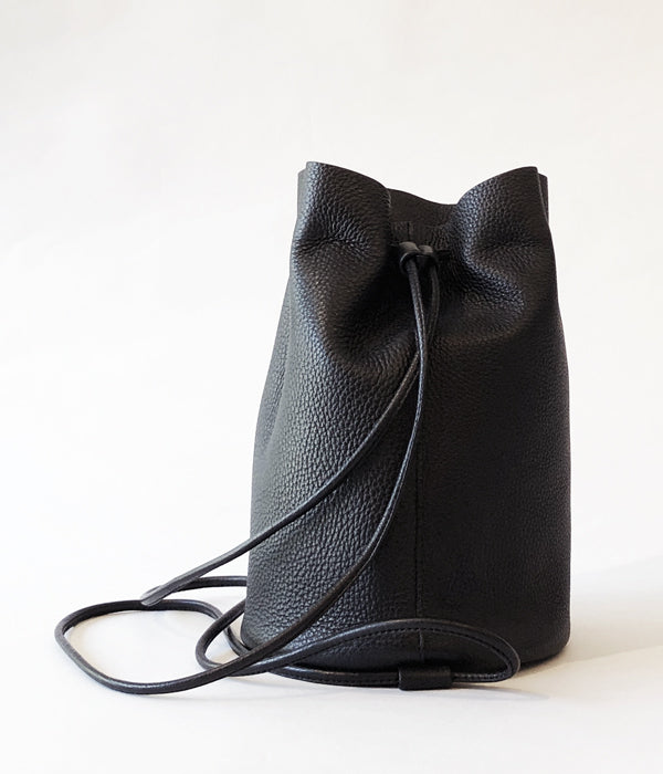 Aeta/PEBBLE GRAIN LEATHER BONSAC S (BLACK)