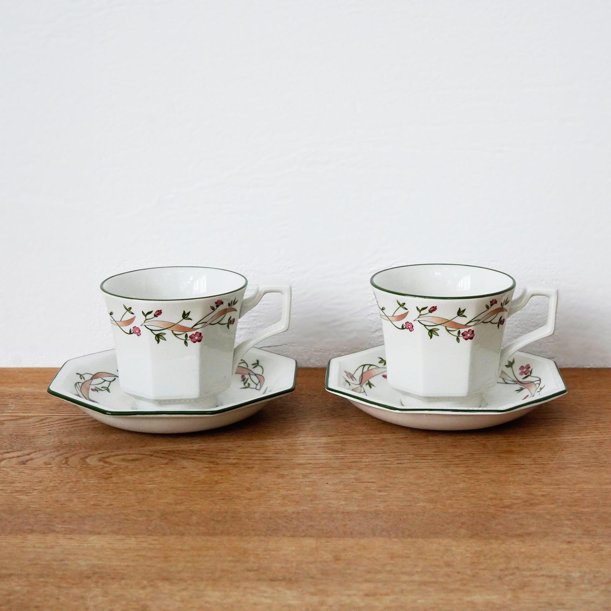 J.PRESS/ジェイプレスのブランドポップと カップ＆ソーサーセット J