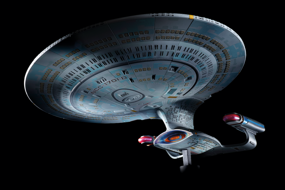 新スタートレック」エンタープライズDを組み立てよ ─ スタジオモデル