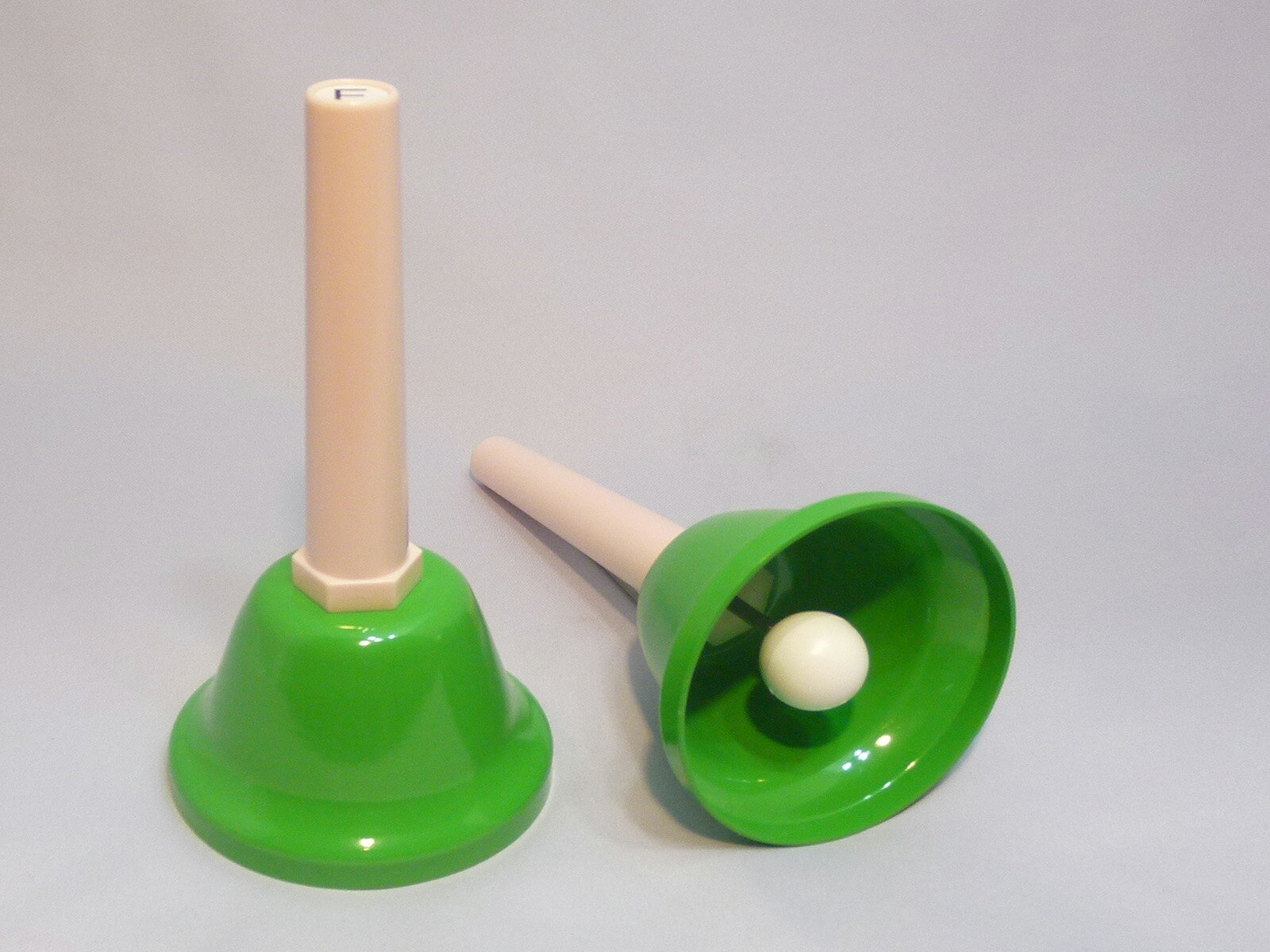 ハンドベル 低い#F (1本2000円) Amazon | ウチダ・ミュージックベル