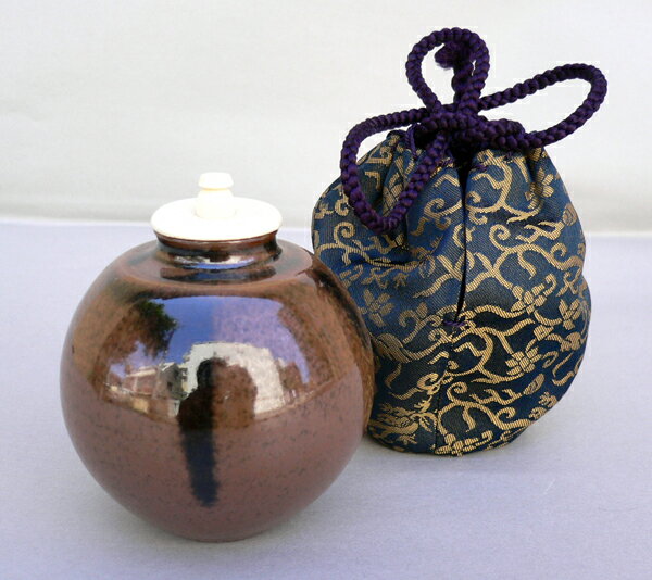 お稽古用 茄子茶入（唐物茶入）茶入 仕覆裂地：天平段文 龍村美術