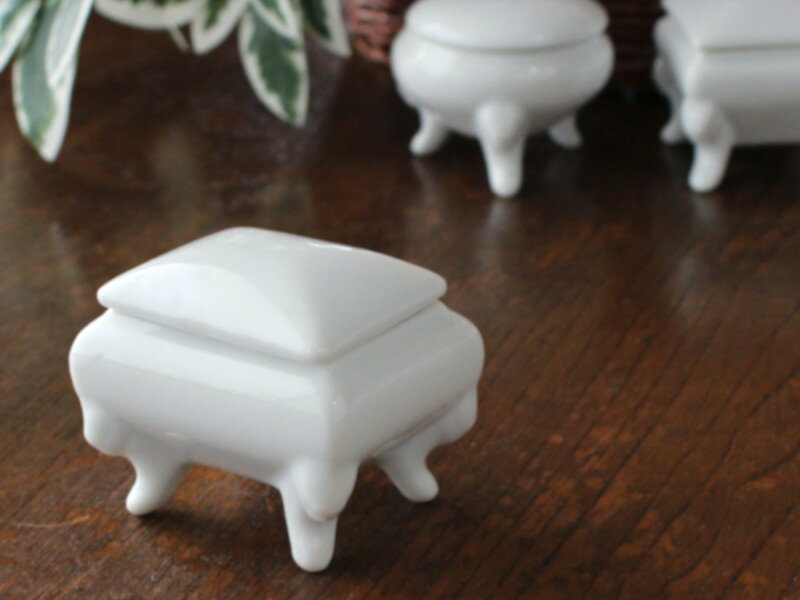 楽天市場】白磁 小物 入れの通販