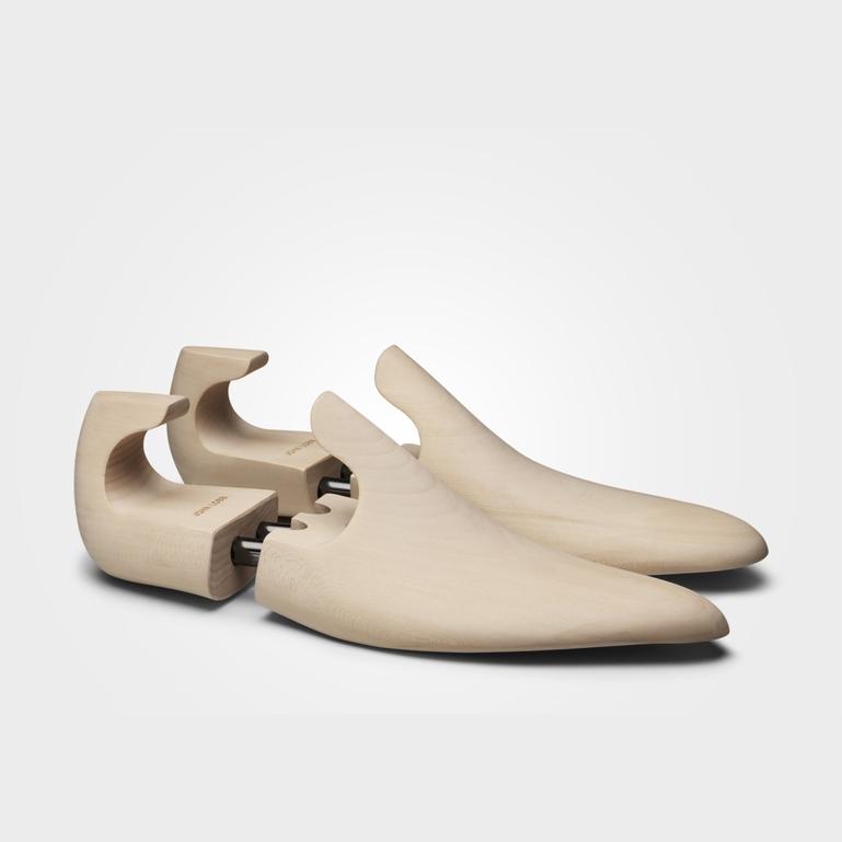 Luxury Shoe Care | Shoe trees | John Lobb シューケア