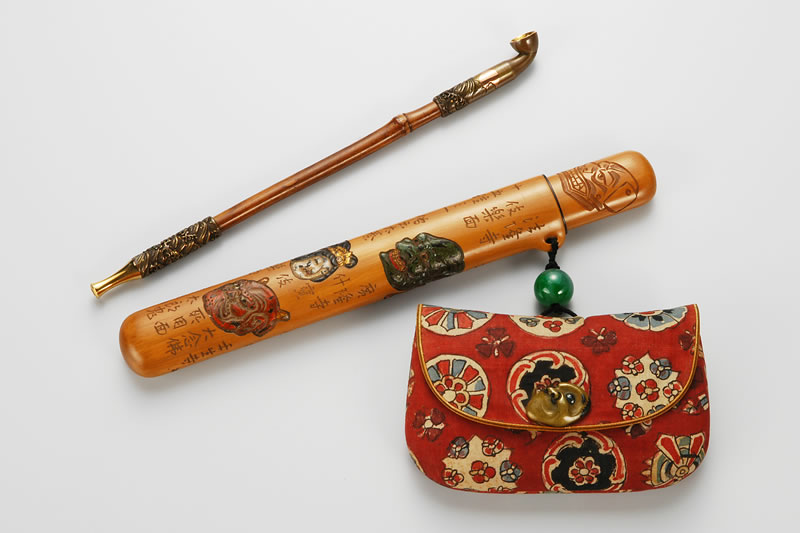 煙草ケース，煙管入り，煙管. 煙具，珊瑚，古董品，木雕，キセル入れ，民芸