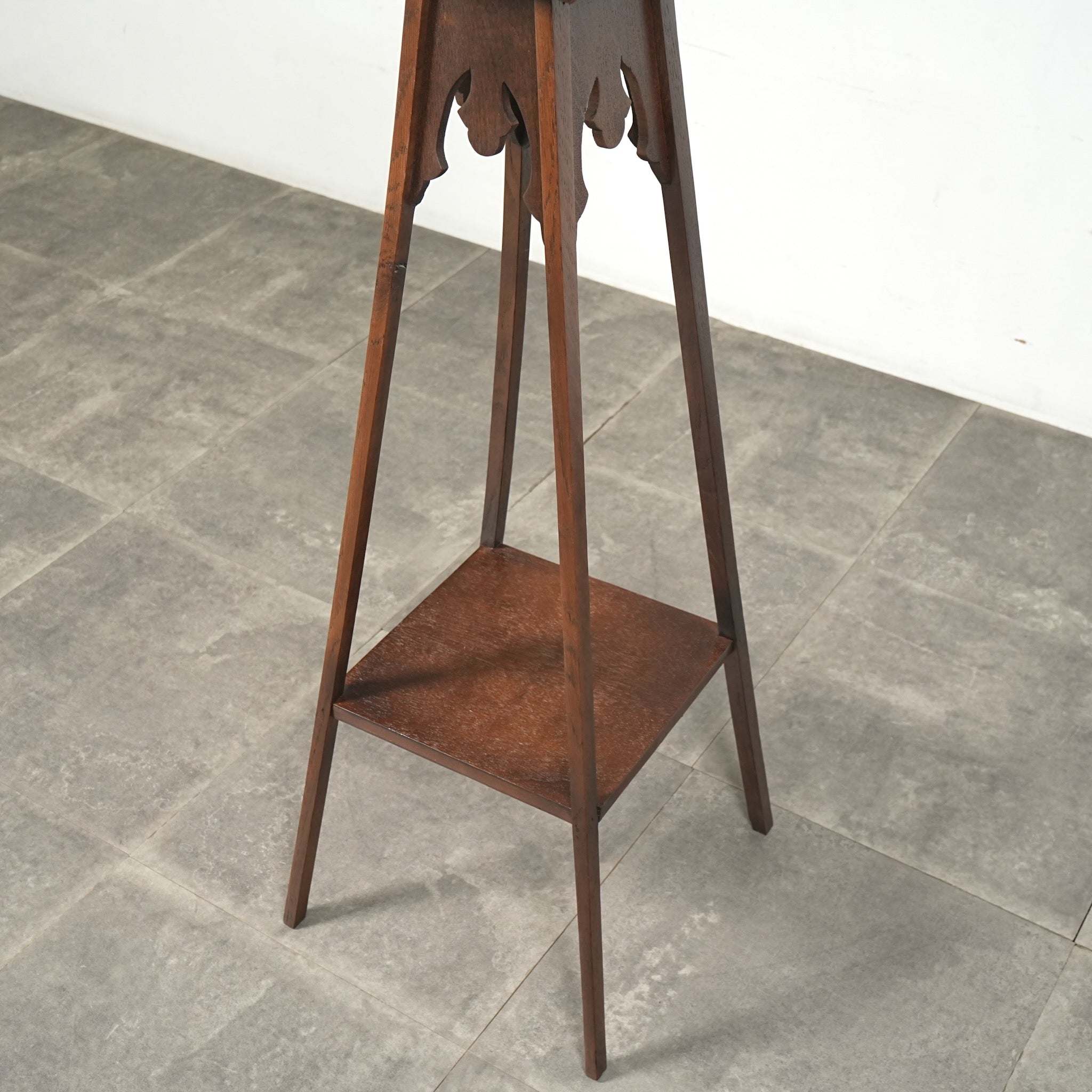 イギリスアンティーク サイドテーブル 飾り台 花台 オーク材 イギリス