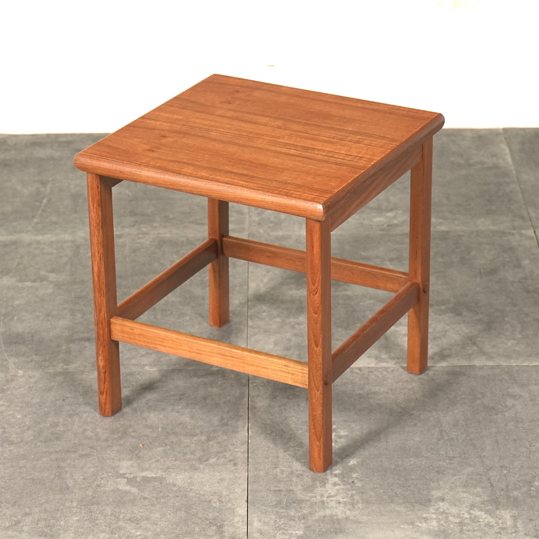 デンマークヴィンテージ ネストテーブル – TIME HYPE