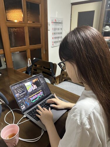 人気急上昇､鉄道YouTuber｢しおねる｣とは何者？ 女優の夢あきらめ