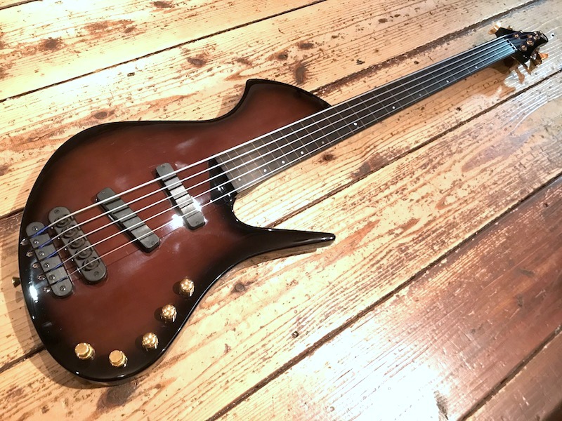 ◎希少品 TUNE SBB-365 セミアコ 5弦ベース ◎希少品 TUNE SBB-365