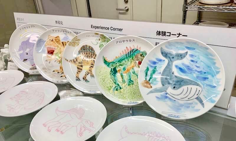 ノリタケの森は予約不要でできる皿の絵付け体験が大人気 | NAGOYA