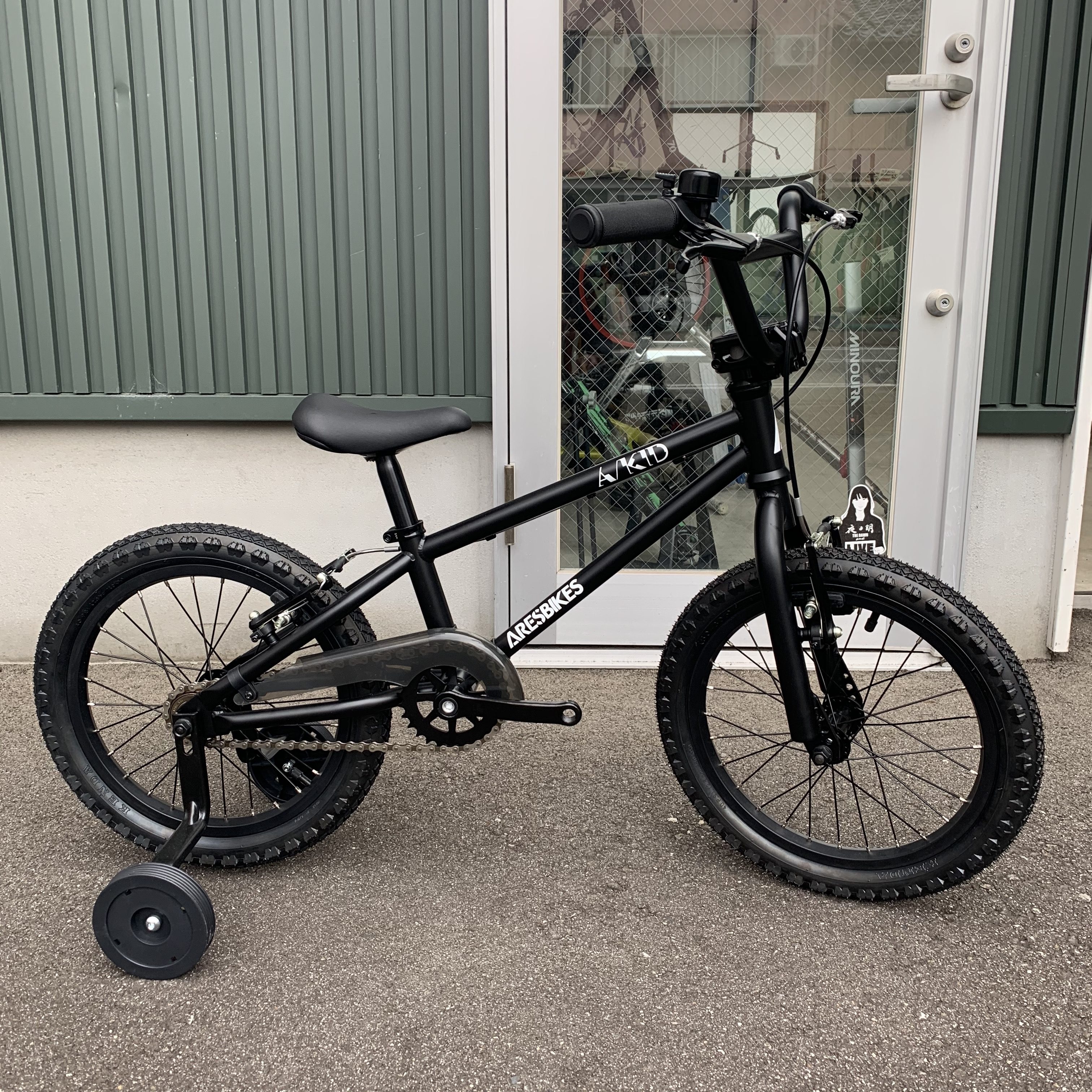 オススメBMXスタイルのクールなルックス。毎日乗れるキッズ自転車 ARES