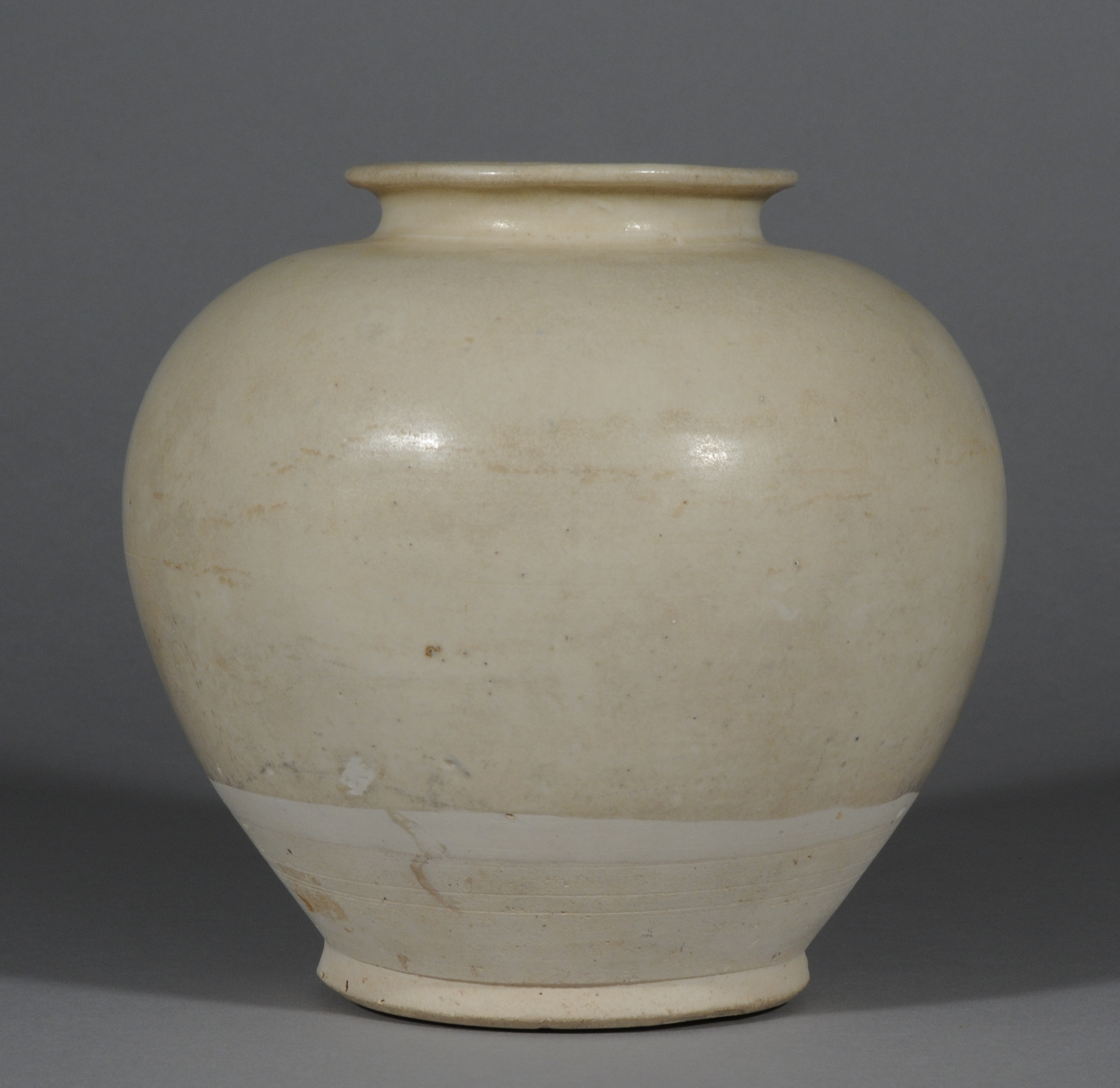 白磁壺 - 常盤山文庫