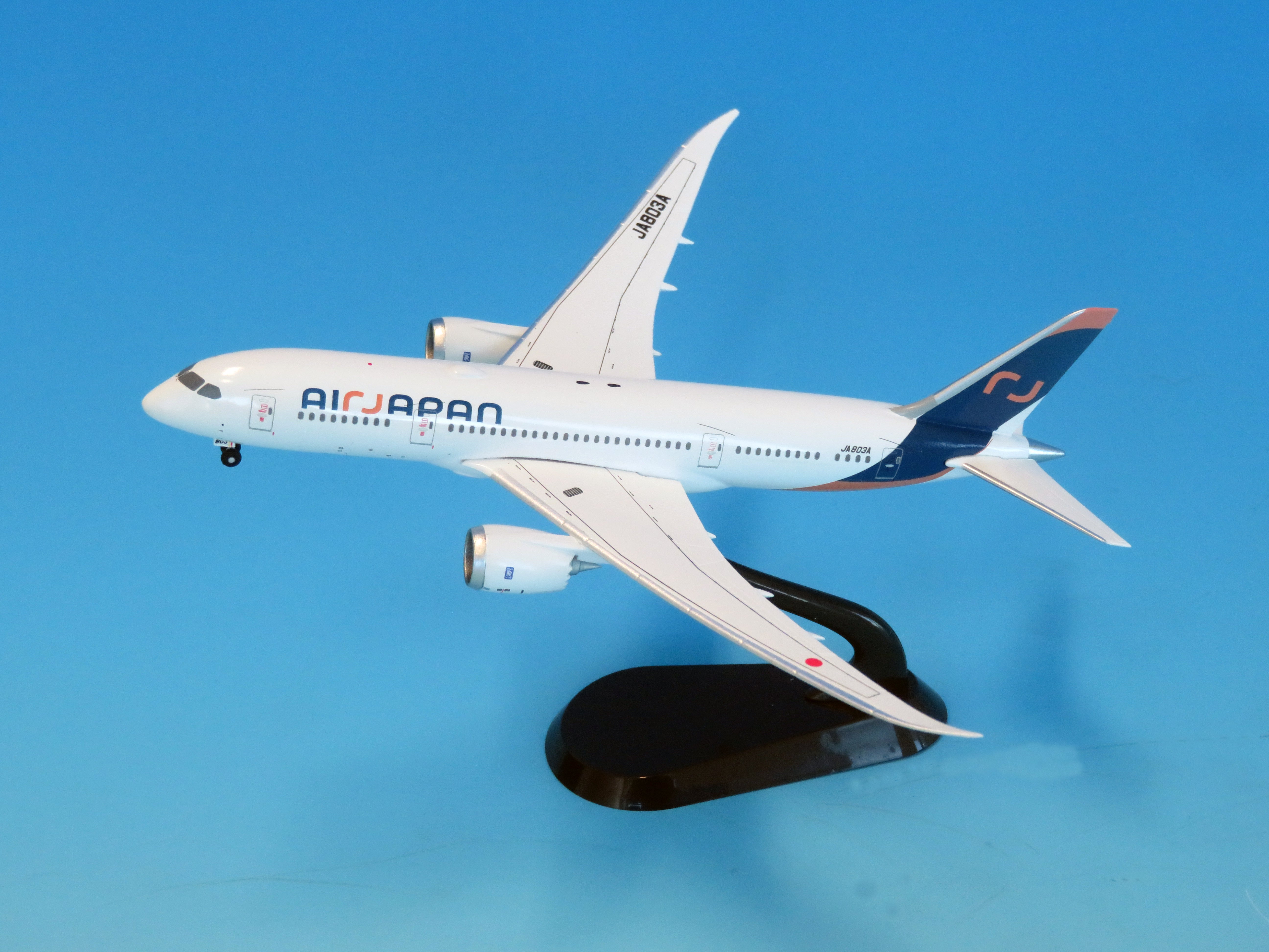 全日空商事 1/200 ANA B787-8 特別塗装 NH20051 木製台座 全日空商事 1