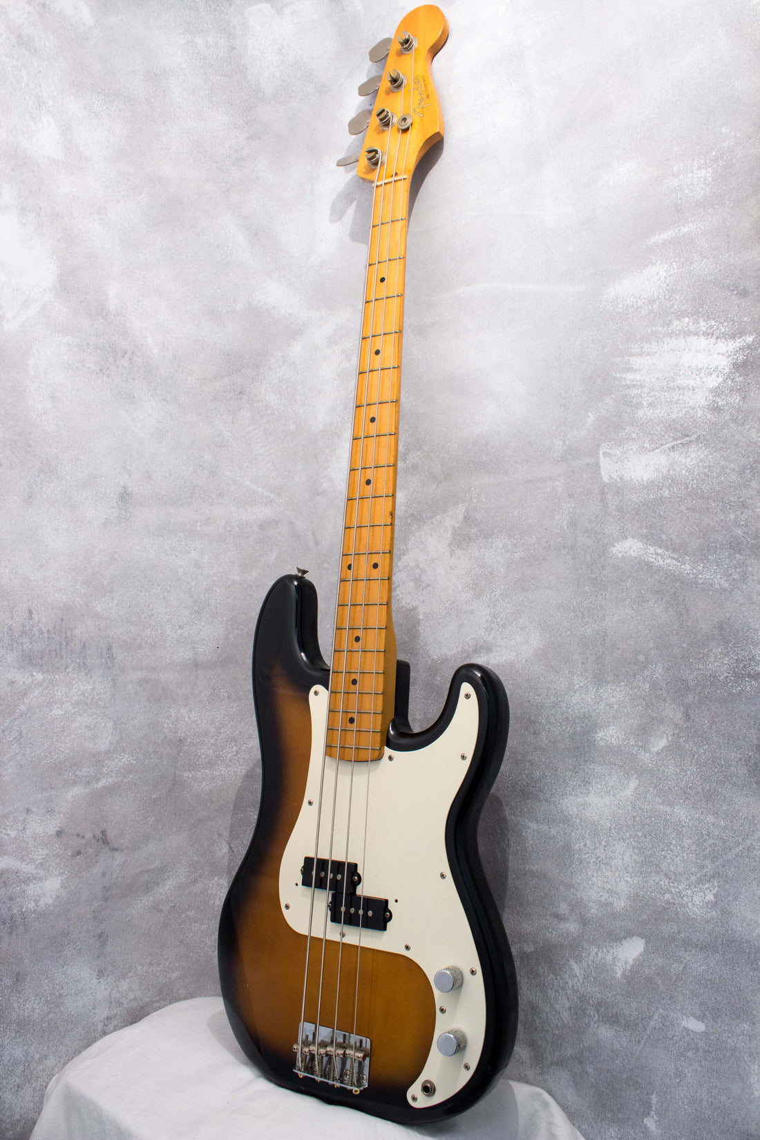 Fender Japan '57 Precision Bass PB57-55 Sunburst 1986 – Topshelf
