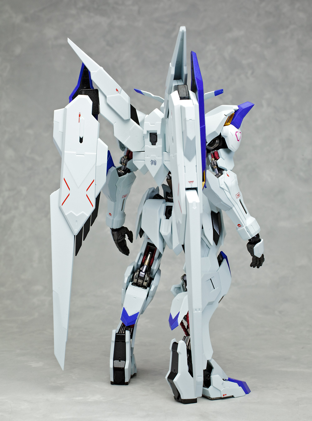 とろ＋ひまつぶし | METAL ROBOT魂[SIDE MS]： ガンダムバエル [レビュー]