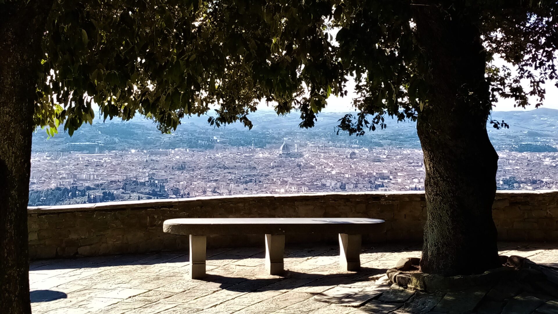 フィレンツェの丘の上「フィエーゾレ」へ、市バスに揺られて行って