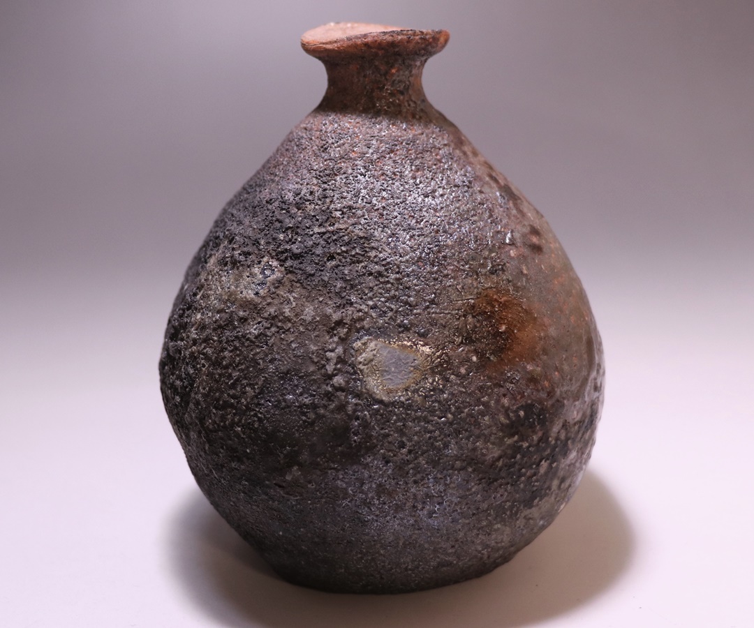 金重 愫 作 「備前扁壺徳利」 ～備前焼専門卸小売店 川口陶楽苑～