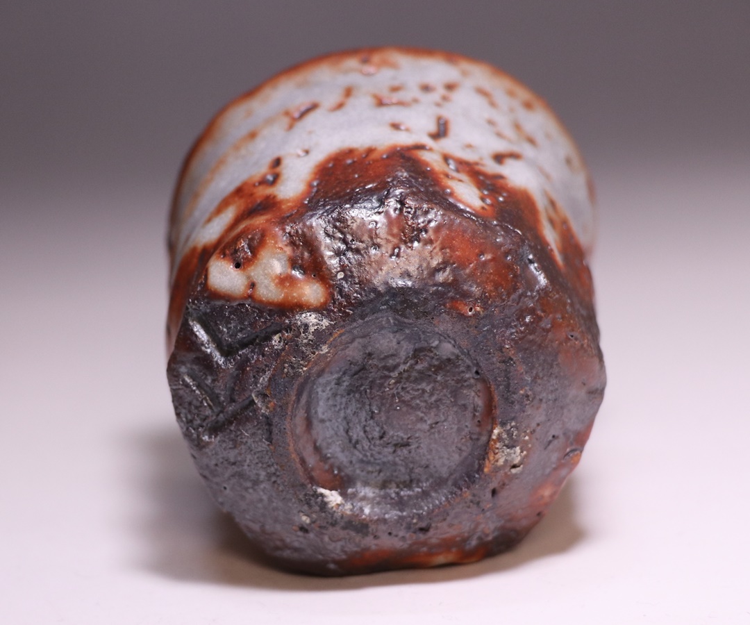 樋口雅之 作 「志野酒呑」 ～備前焼専門卸小売店 川口陶楽苑～