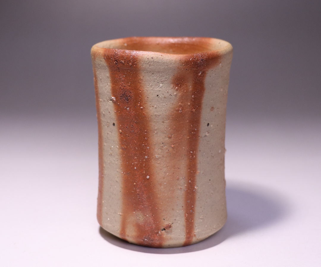 実力人気作家・金重まこと先生 備前焼緋襷ぐい呑 酒呑【506】 実力人気