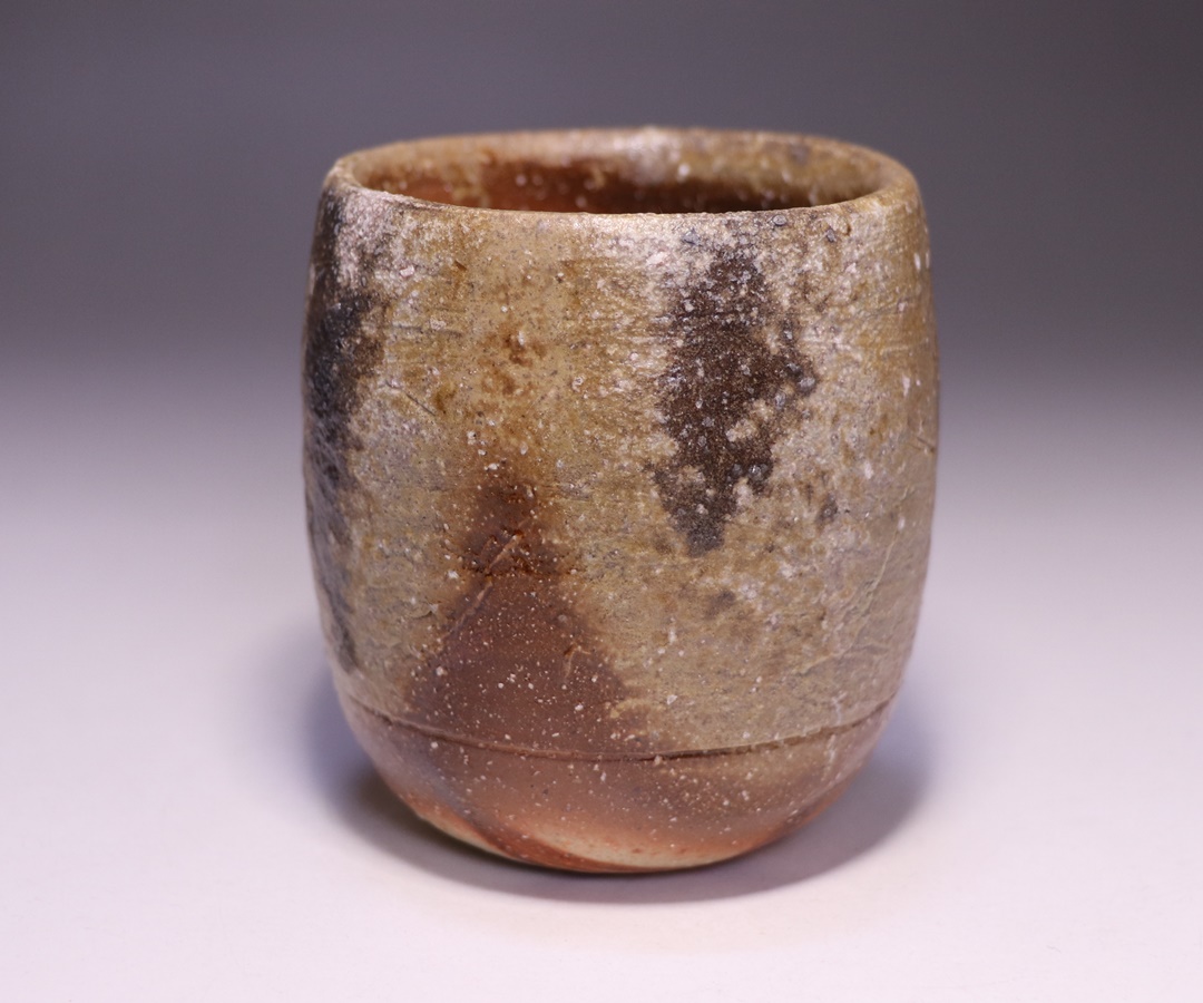 小像 備前焼 伊勢崎満作 面取花生 共箱 C R7582 小像 備前焼 伊勢崎