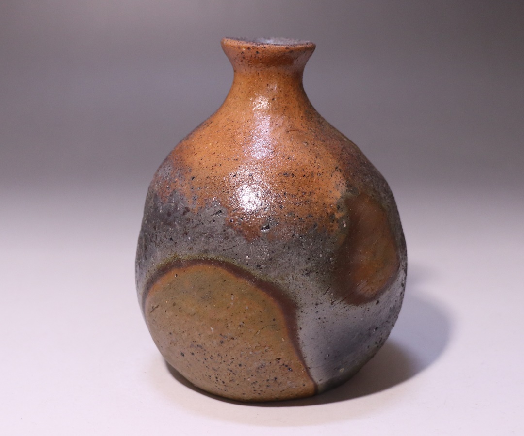 伊勢崎競 備前焼 面取 徳利花入 共箱 花入 景色良し 茶道具 【k3440】