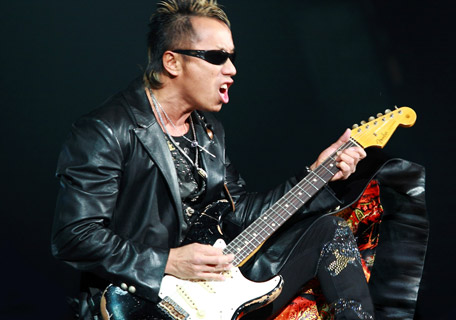 長渕剛、最新ライヴDVD発売中 - TOWER RECORDS ONLINE