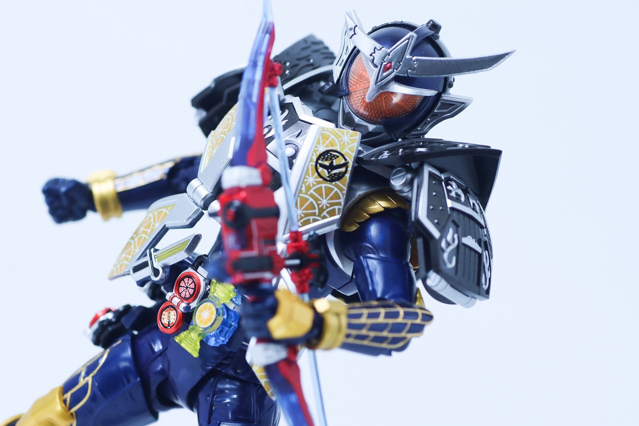 S.H.フィギュアーツ 真骨彫製法 仮面ライダー鎧武 ジンバーレモン