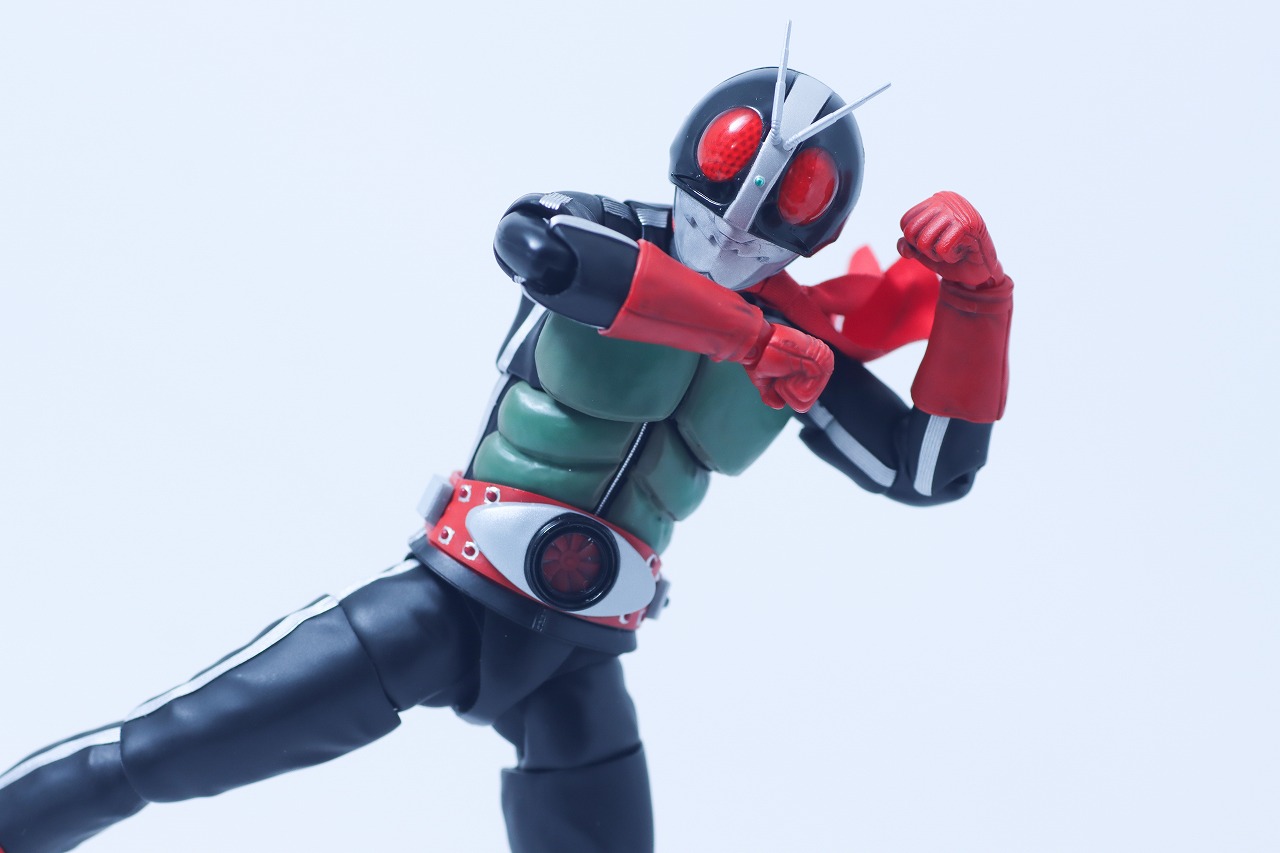 S.H.フィギュアーツ 真骨彫製法 仮面ライダー新2号 栄光の昭和ライダー