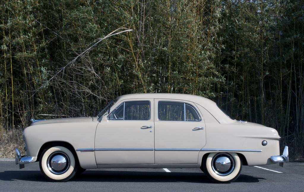 フォード カスタム 4ドア セダン | 車両データベース | アーカイブズ