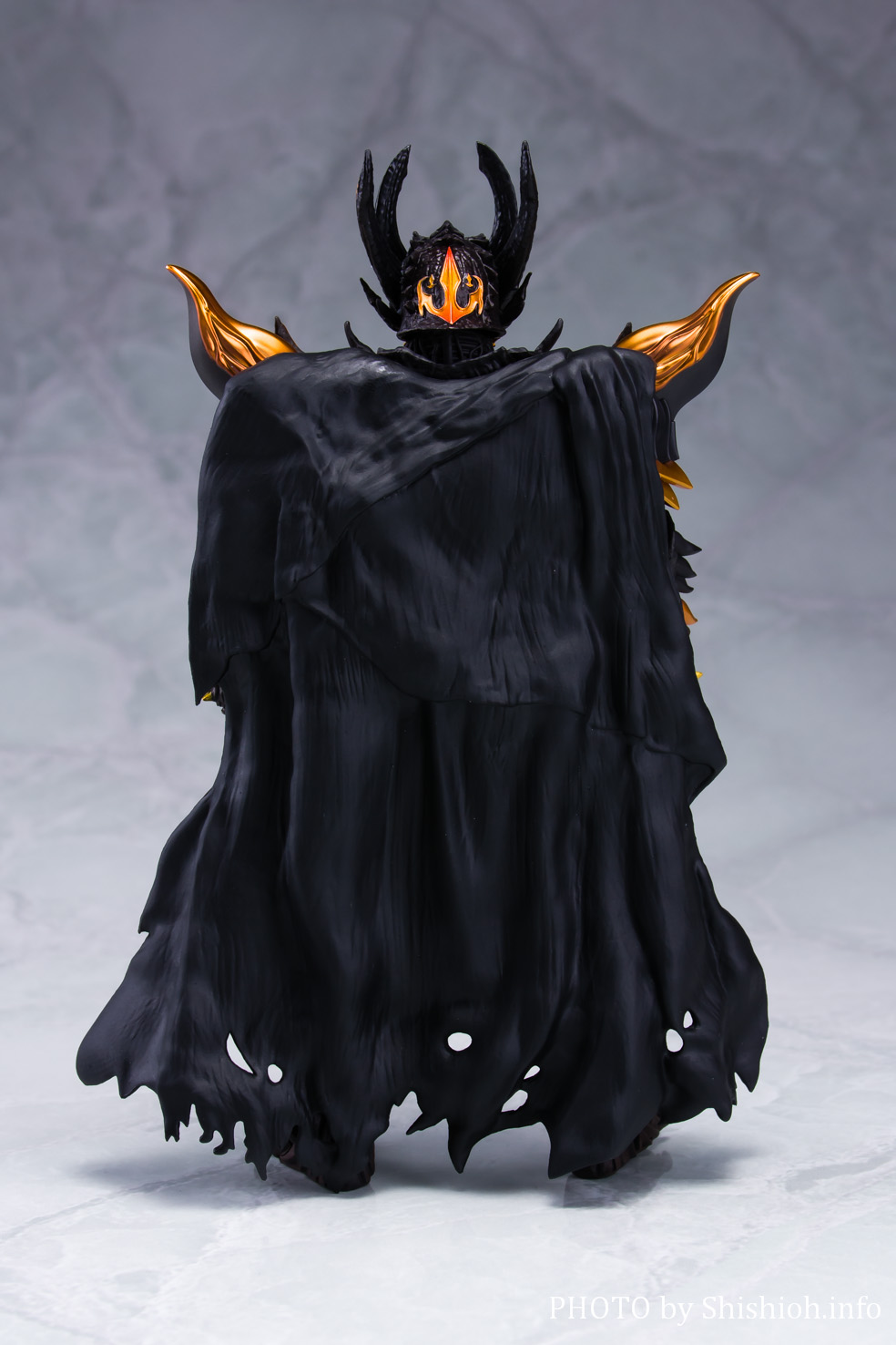 レビュー】 S.H.Figuarts（真骨彫製法） 暗黒騎士キバ