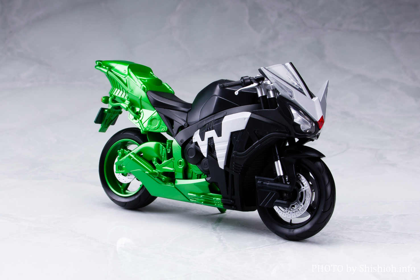 レビュー】S.H.Figuarts ハードボイルダー