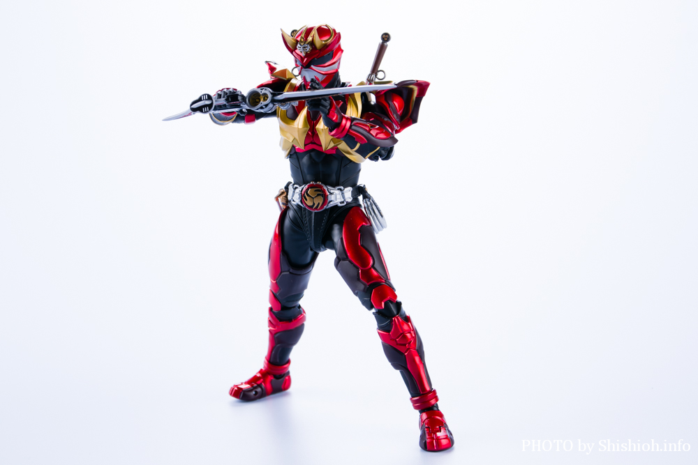レビュー】S.H.Figuarts（真骨彫製法） 仮面ライダー装甲響鬼