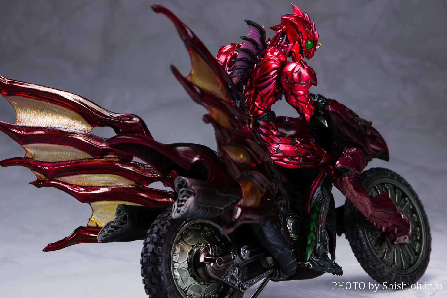 S.I.C. 仮面ライダーアマゾンオメガ & アルファ S.I.C. 仮面ライダー