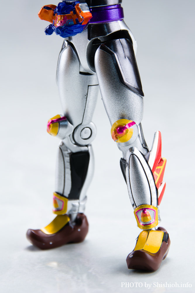 レビュー】装動 仮面ライダーガヴ GV4(ヴラム アラモードモード)