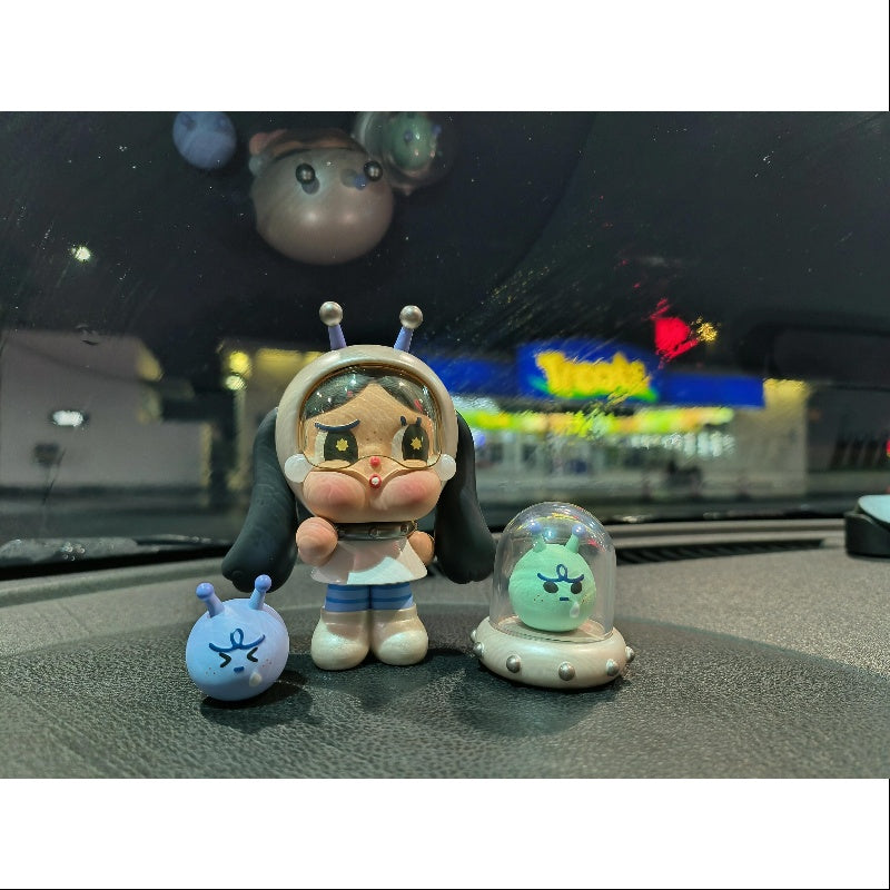 Crybaby Cry Me A Galaxy Figurine 2025 Limited Edition – TOYSEZ