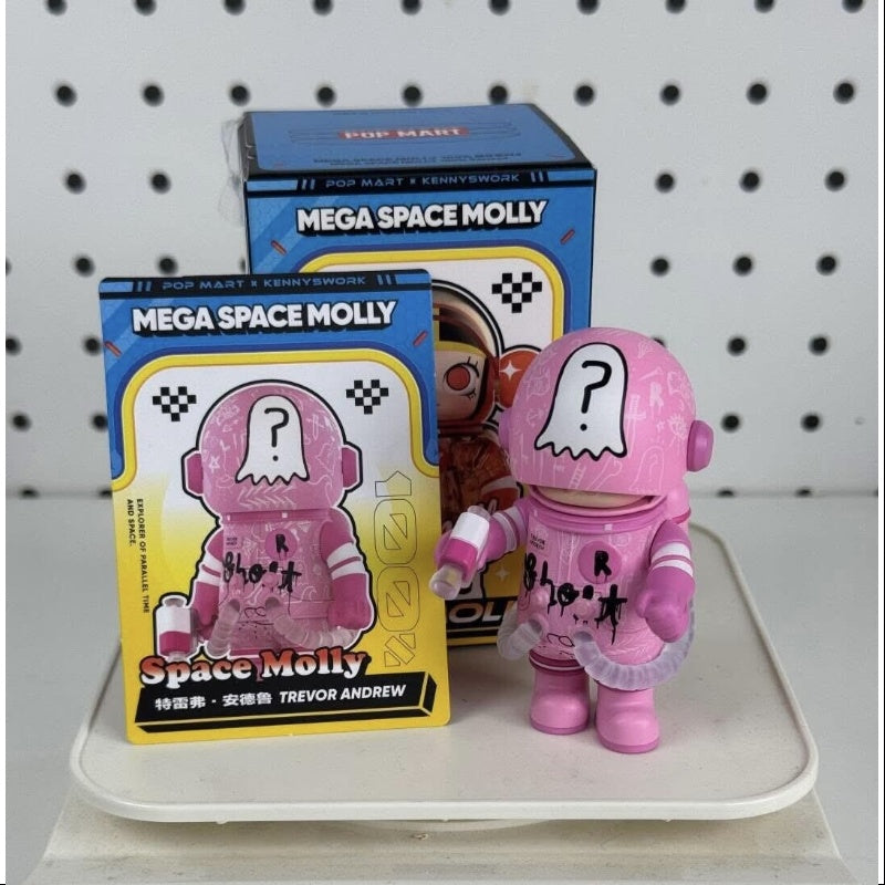 MEGA SPACE MOLLY 400% Trevor andrew 2.0