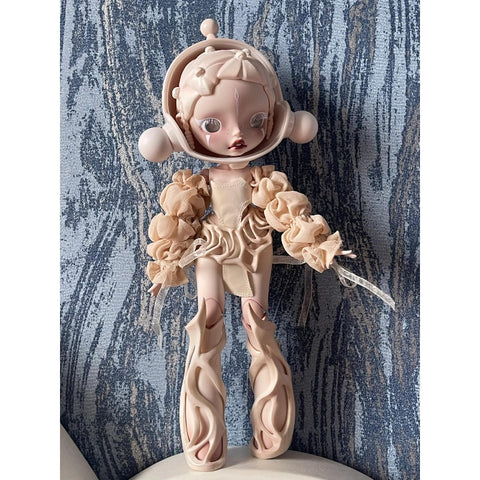 Skullpanda White Dew Action Figure – TOYSEZ