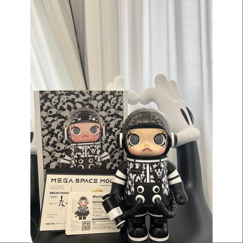 MEGA SPACE MOLLY 400% Meilin Panda 2023 LIMITED – TOYSEZ