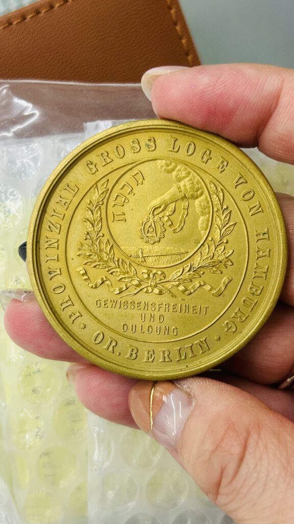 約100年前のフリーメイソンのタンブラー＆Buffaloの純銀メダル フリー