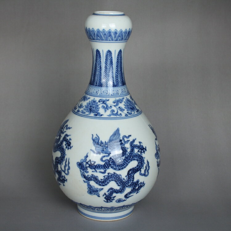 中国古玩 大明成化 青花斗彩 松竹梅紋 天球瓶