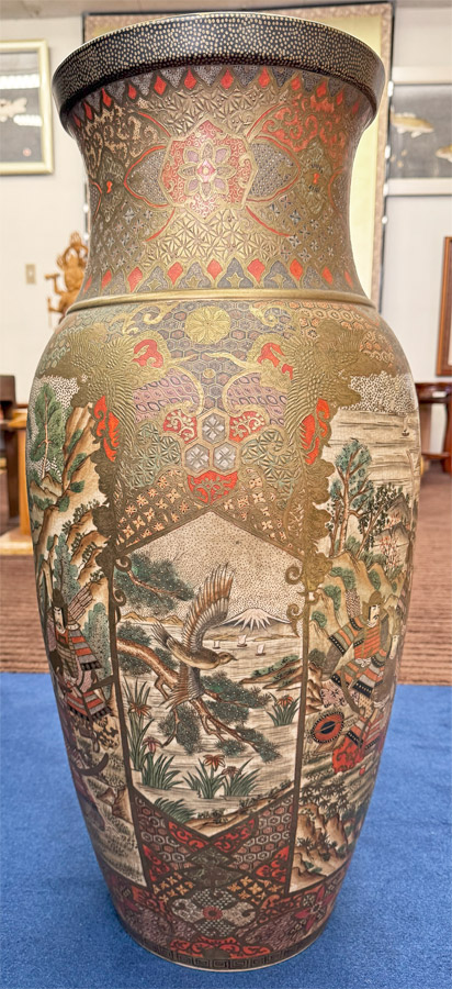中国美術 薩摩焼】花瓶 特大 136cm 金彩色絵 古美術品 飾壺 大壷 金襴