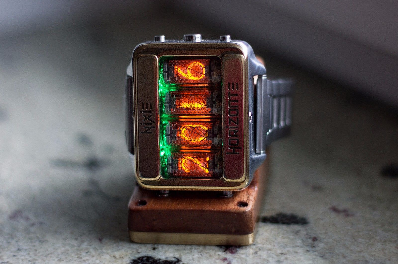 楽天市場】ニキシー管 レトロ ステンレス 腕時計 | ニキシー 管 時計