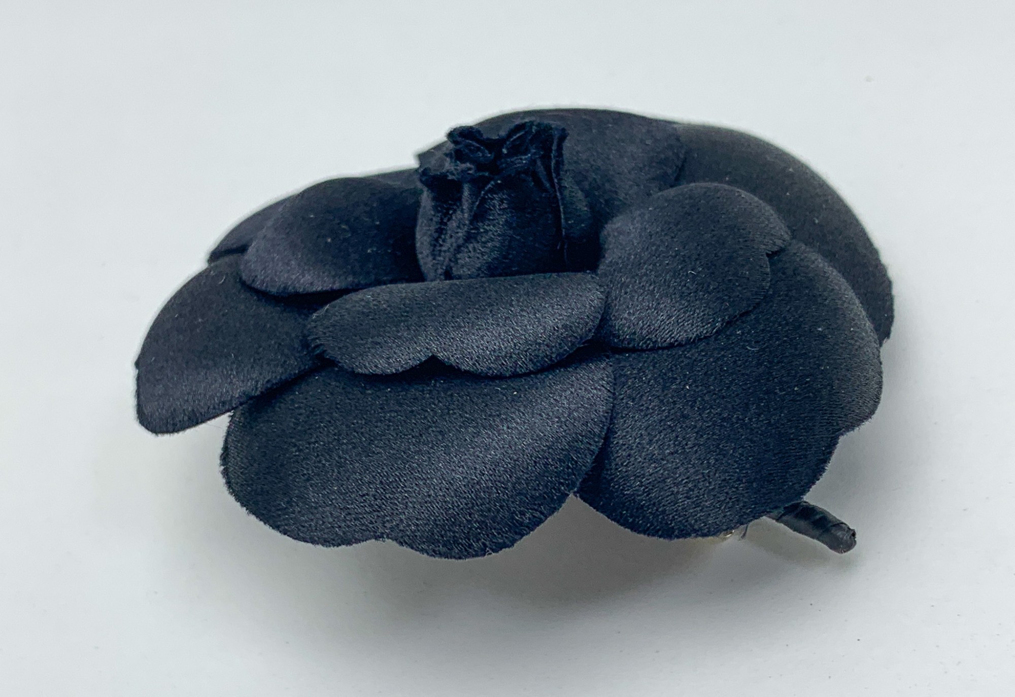 CHANEL ブラック カメリア コサージュ aq11927