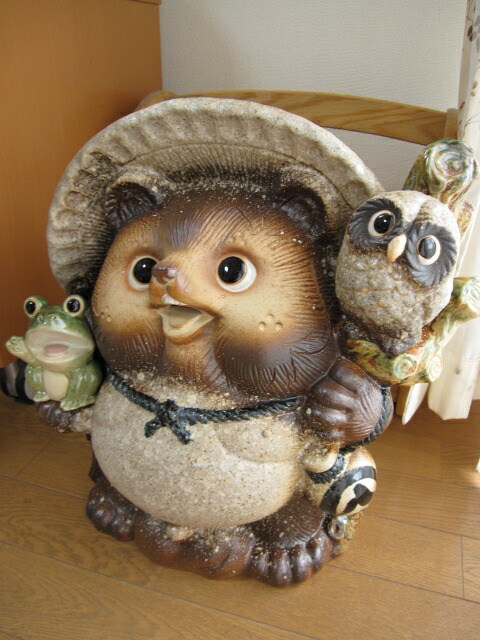 高さ 65cm 秩父の旧家より 信楽焼? 狸 たぬき 置物 縁起物 商売繁盛