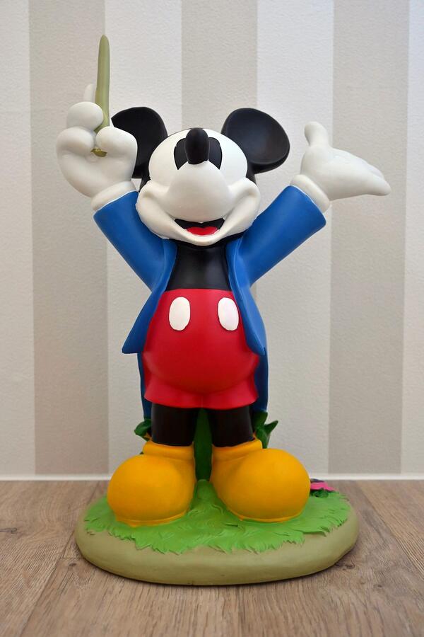 楽天市場】ミッキーマウス ガーデンスタチュー音楽隊 指揮者 ミッキー