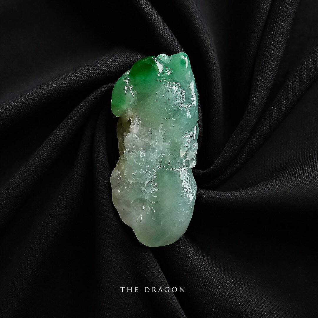 楽天市場】翡翠 (ひすい) 彫刻 ペンダントトップ 『THE DRAGON