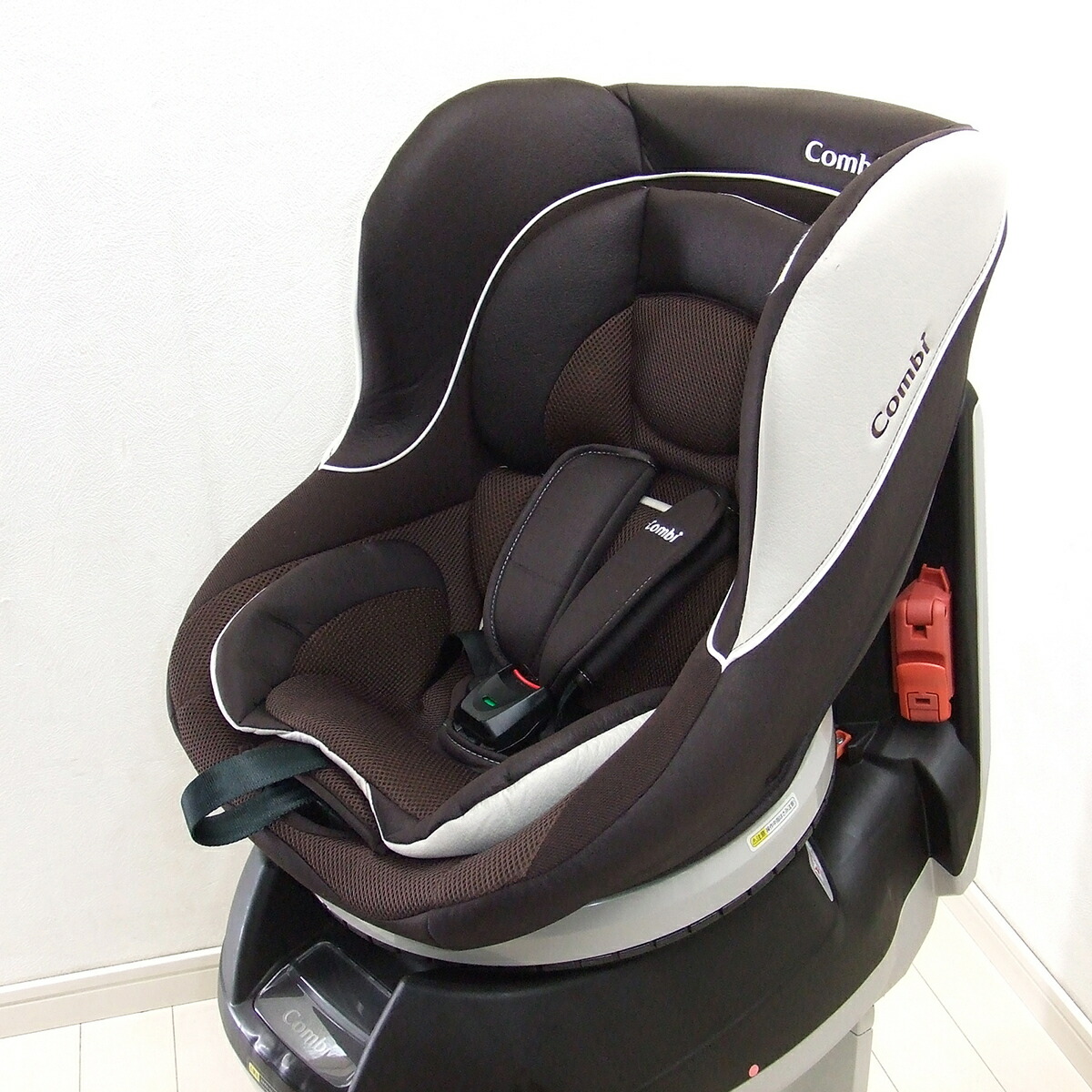 楽天市場】美品 チャイルドシート 中古 コンビ ネルーム lite EF combi