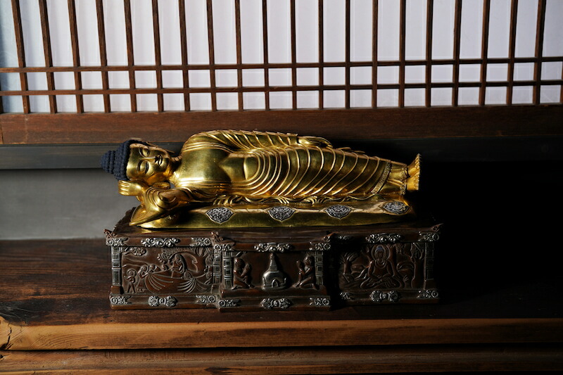 楽天市場】釈迦涅槃像 銅造鍍金銀象嵌仕上げ : 仏像仏画チベット美術卸