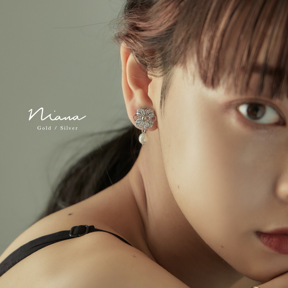 楽天市場】ビジューフラワーパールイヤリング 両耳 アクセサリー