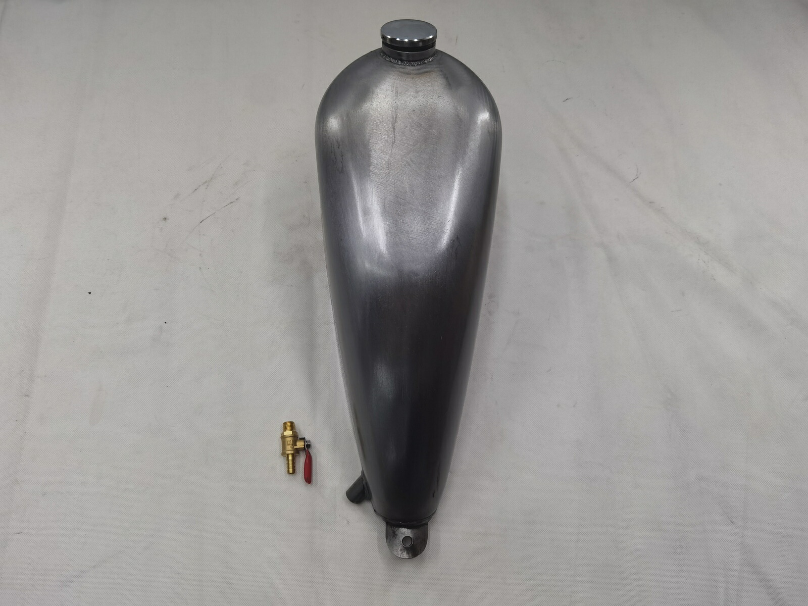 楽天市場】T-99 汎用 ハーレー用 ナロースポーツスター カスタムタンク